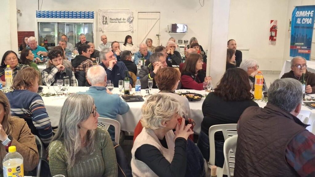 Celebración en Cinco Saltos